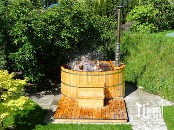 TÜNNI OVAL für 7 Personen, Hotpot; Badefass; Badezuber; Badebottich; Hottub; Hot tub kaufen; Holzbadewanne; Badetonne; Hot Tubs; Alpenbad; Hotpot kaufen; Hotpot Schweiz; Garten Holzbad; Bain nordique; bain finlandais; Ofuro; spa en bois