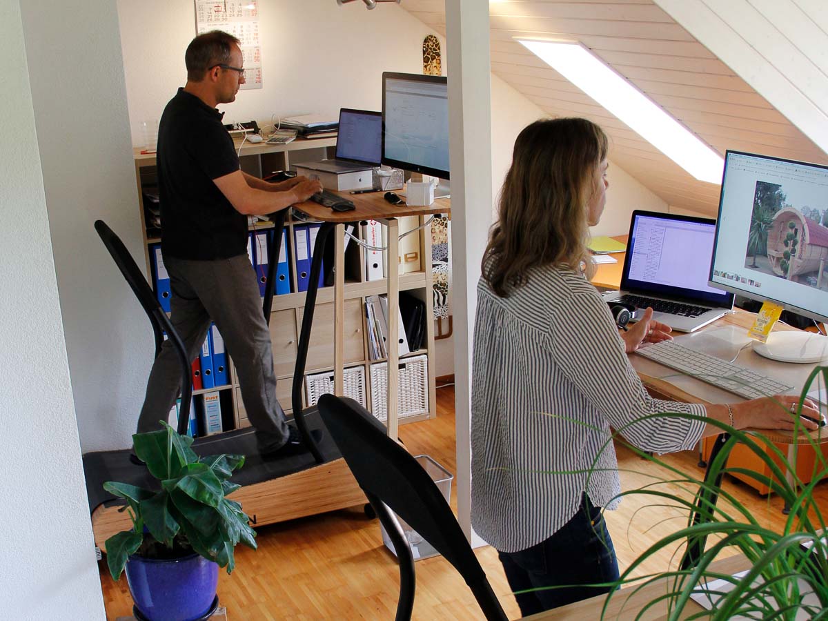 Tünni-Team im Büro