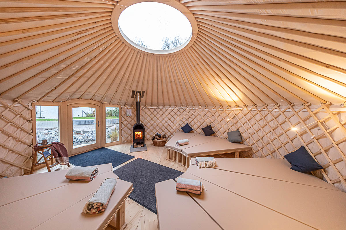 Sauna am See in Uster, Ruheraum Jurte
