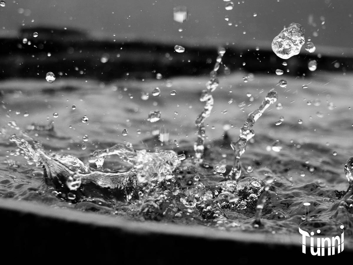 Frisches Wasser im Hotpot Frisches Wasser im Hotpot