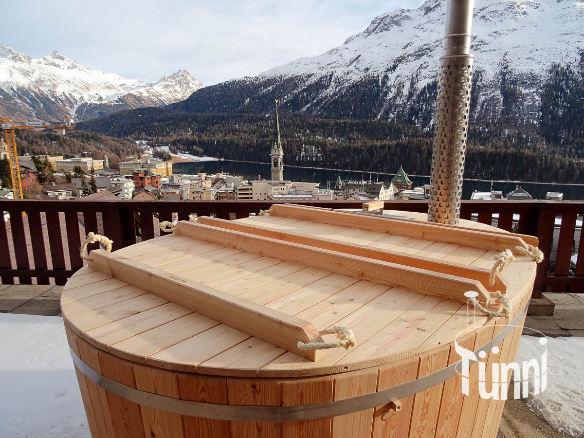 Badzuber mit Holz Abdeckung Badzuber mit Holz Abdeckung